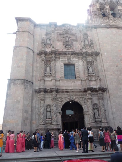 Eines der schönsten Klöster von Mexiko ist das das Convento de San Augustin was ab 1731 im Barockstil erbaut wurde und heute das Kunstmuseum " Museo de Arte " beherbergt.