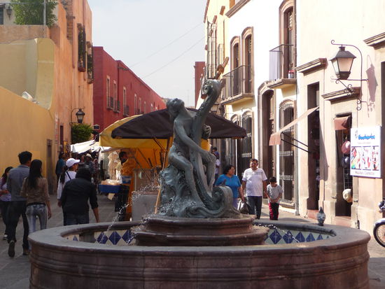 Einer von vielen Brunnen in der Stadt