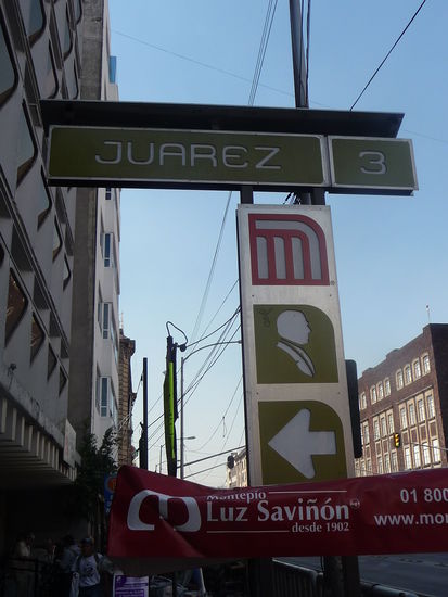 Metro Station Juarez Linie 3 Eingang