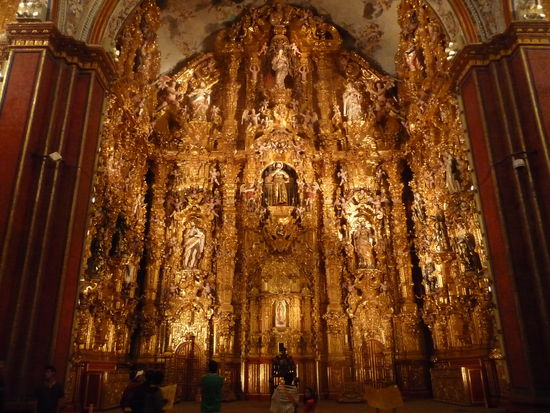 Altar der Jungfrau Guadalupe im Kloster San Francisco Javier