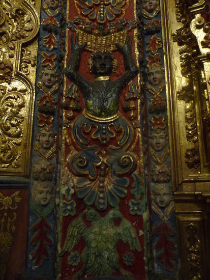 Reich verzierte Wände und Decken wo man hin schaut