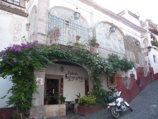 Casa Figueroa ( Haus der Tränen ) mit reich verzierter Kachelfassade