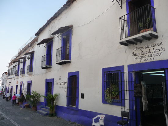 Schöne Kolonialhäuser soweit das Auge blickt