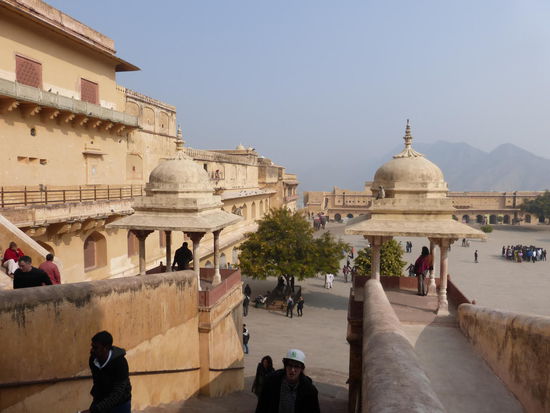 Blick auf den Innenhof von Amber