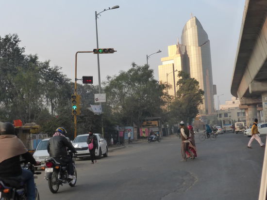 Ich verlasse Jaipur nach 4 Tagen und lasse mich weiter fahren Richtung Jodhpur