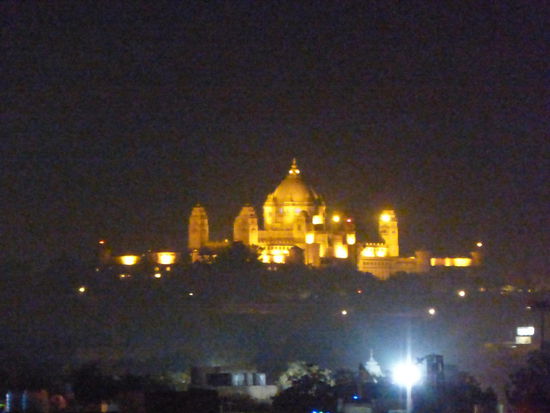 Umaid Bhawan Palast bei Nacht