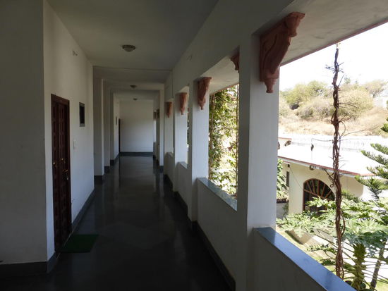 Zu den Zimmern in der oberen Etage