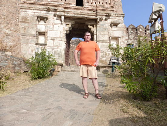 Ich in der  Festung Kumbhalgarh