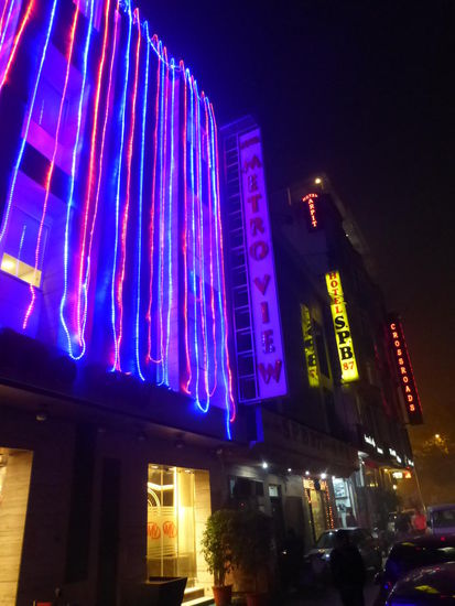 Neben meinem Ankunftshotel in Delhi am frühen Abend