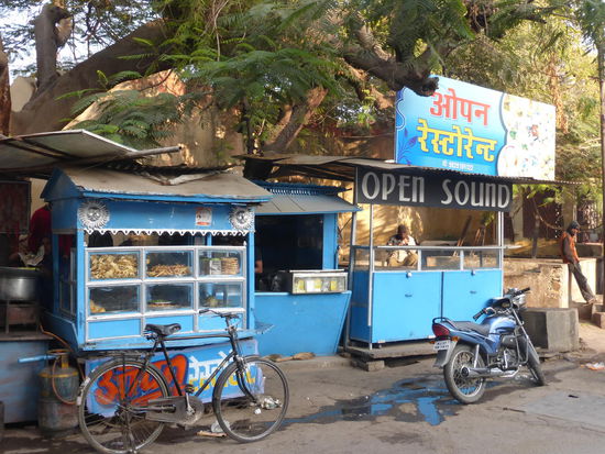 Frisches Gebäck am Straßenrand