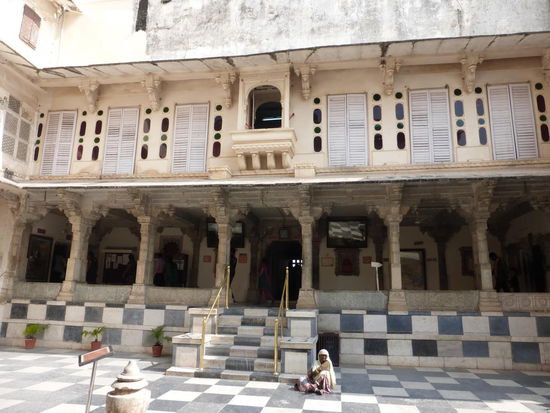 Weiter geht es in die oberen Etagen des Museums