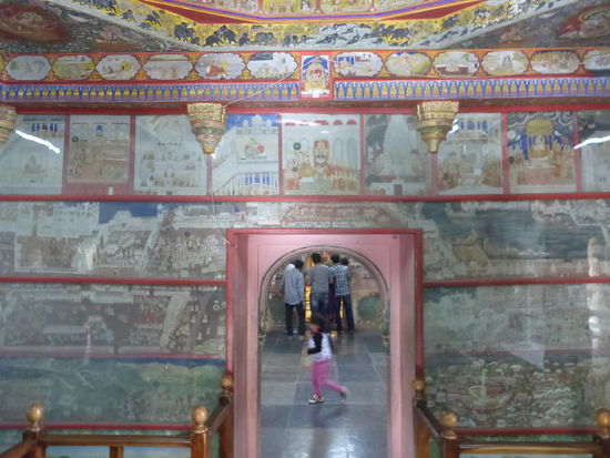 Glas und Spiegelmosaike im Palast Udaipur