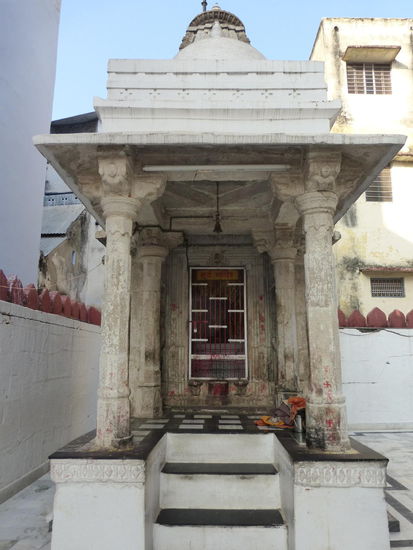 Im Jagdish Tempel in Udaipur