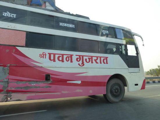 Bus unterwegs in Rajasthan