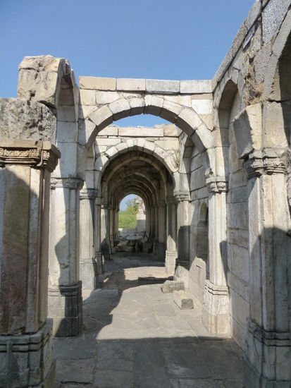 Weiter geht es durch den Champaner - Pavagadh Park
