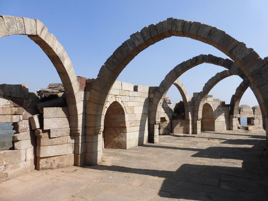 Saat Kaman im Champaner - Pavagadh Park