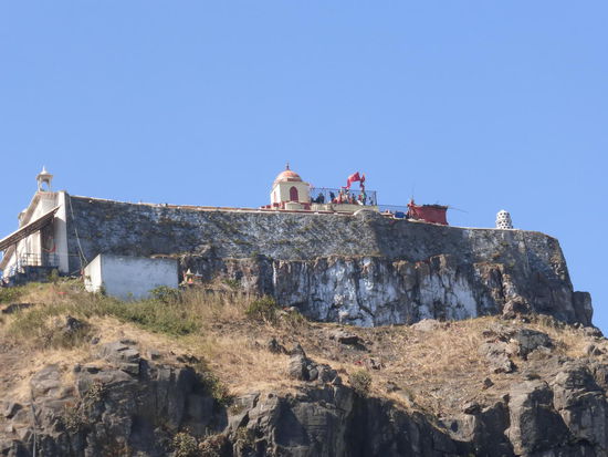 Bahavani Devi Tempel auf dem Gipfel des  Pavagadh Hügel