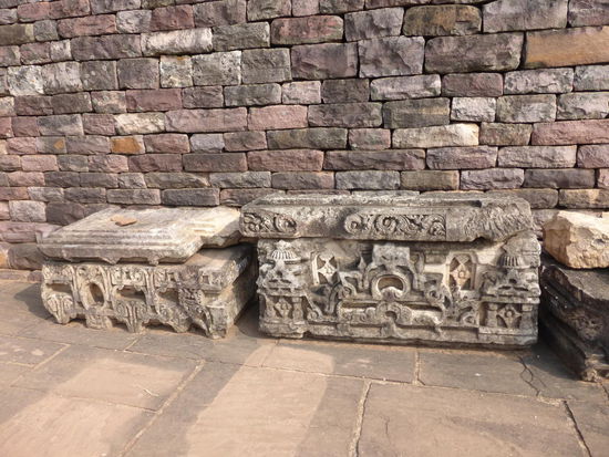 Weiter geht es durch Sanchi