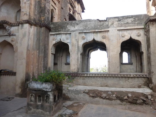 Eingang des Chaturburj Tempel in Orcha