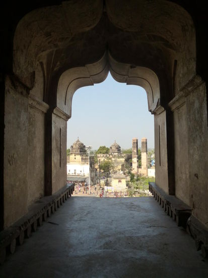 Blick vom Chaturburj Tempel in Orcha