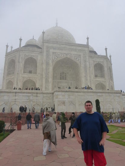 Ich vor dem Taj Mahal