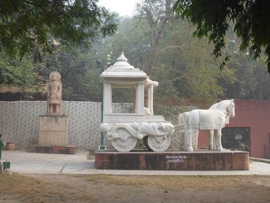 Am Lakhmi Narayan Tempel in New Delhi