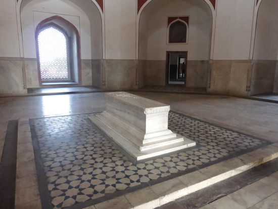 Die Hauptkammer des Mausoleums