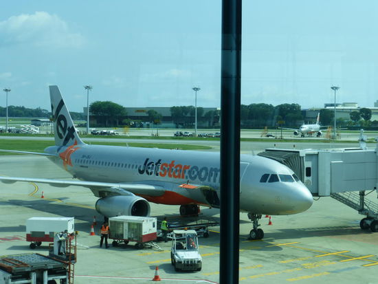 Jetstar ist eine Billigtochter der australischen Airline Quantas die auch oft in Singapure landet