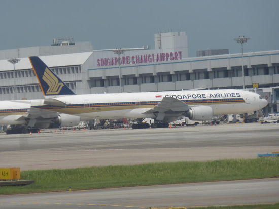 Maschinen der Singapore Airlines am Changi Airport