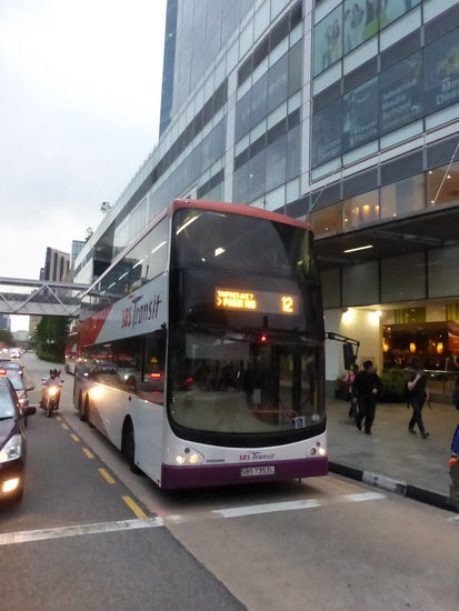 Wie auch in Berlin und London fahren beim ÖPNV von Singapure Doppeldeckerbusse