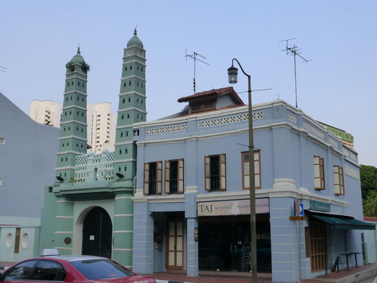 Die Jamae Moschee wurde 1826 von südindischen Moslems ( Chulias ) erbaut und steht nicht im islamischen Viertel von Singapure sondern in Chinatown