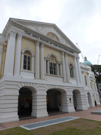 Weiter geht es durch das Stadtzentrum von Singapure