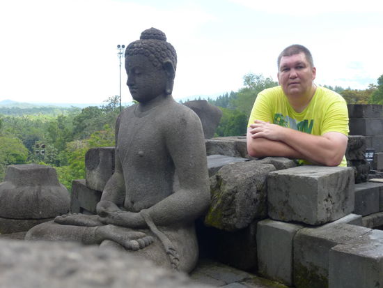 einmal der Herr bitte lächeln  