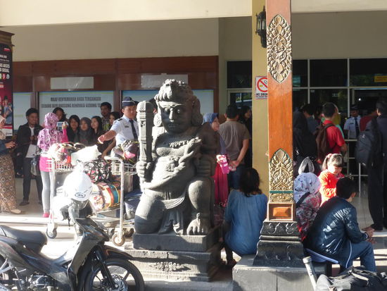Ankunft am Airport Yogyakarta