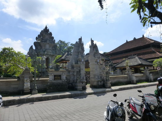Pura Desa ist der Haupttempel in Ubud