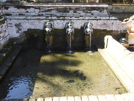 Brunnen am Goa Gajah Tempel