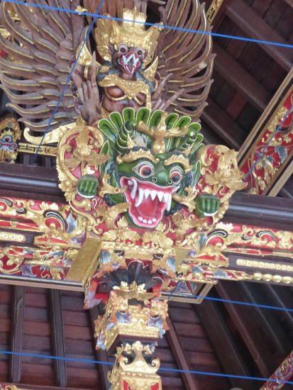 Tirta Empul Tempel Bali