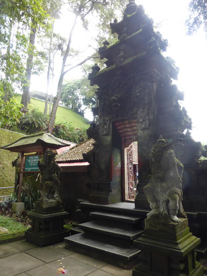 Tirta Empul Tempel Bali