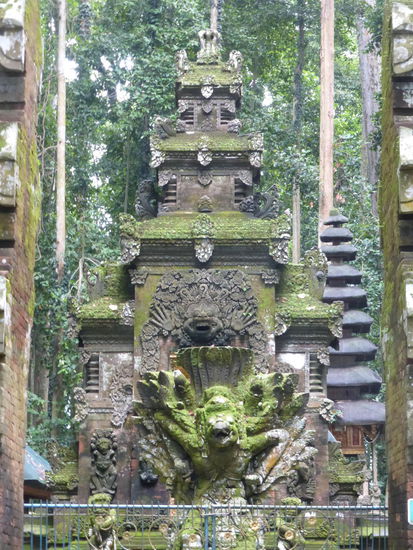 Alte Tempel im Monkey Forest Sangeh