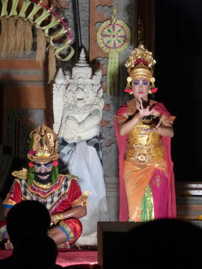 Legong &amp; Barong Tanz in Ubud