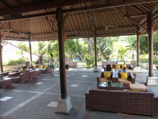 Aufenthaltsecke hinter der Reception