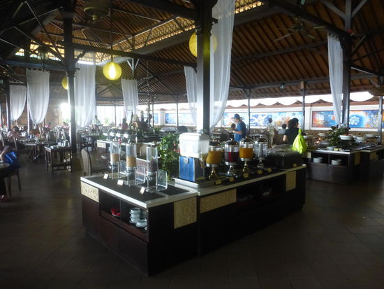 Hier das Restaurant mit dem täglichen Frühstücksbuffet