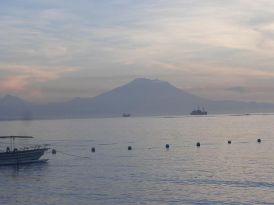 Blick auf die umliegenden Vulkane auf Bali
