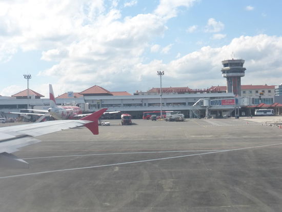 Das Flugvorfeld am Airport von Bali