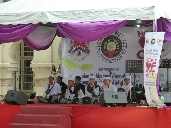 Moslemische Musiker im Zentrum von Kuala Lumpur