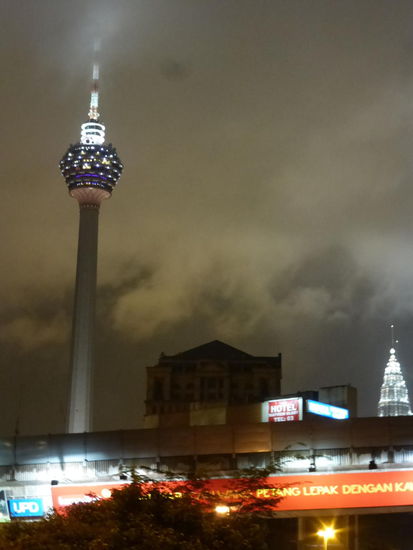 Fernsehturm bei Nacht