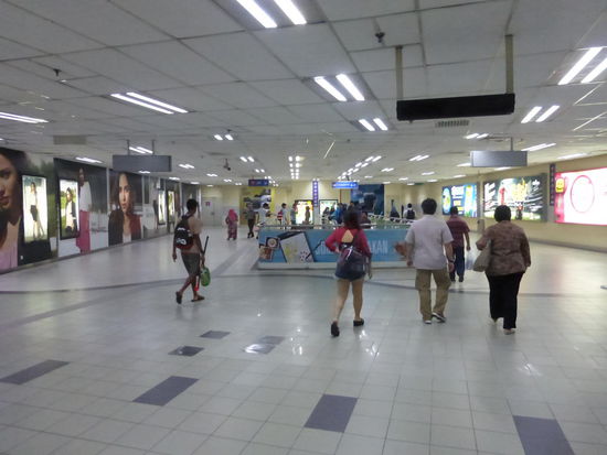 LRT / Metro Untergrundbahnhof in Kuala Lumpur