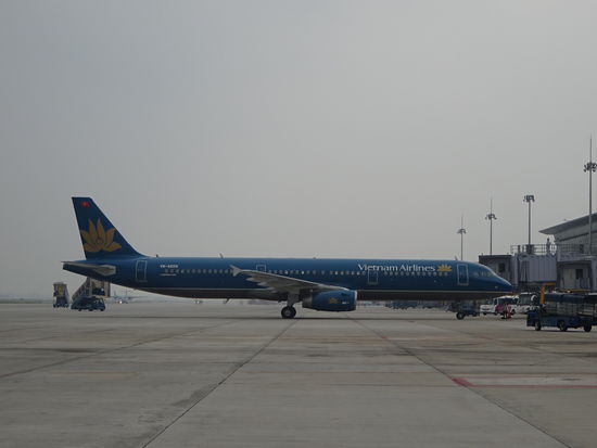 Vietnam Airlines am Airport in Hanoi
