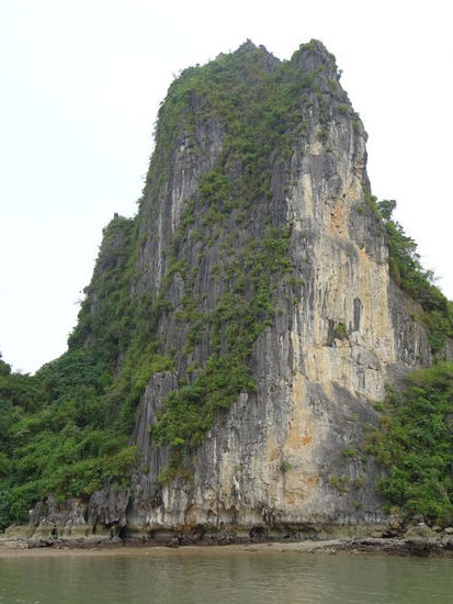 Fahrt durch die Halong Bucht in Vietnam