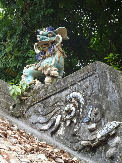 Tempel von Kaiser Dinh Tien Hoang